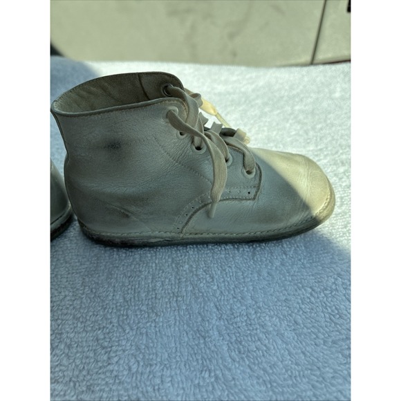 Vintage TRIMFOOT WHITE LEATHER WALKING SHOES BABY TODDLER - Picture 7 of 16
